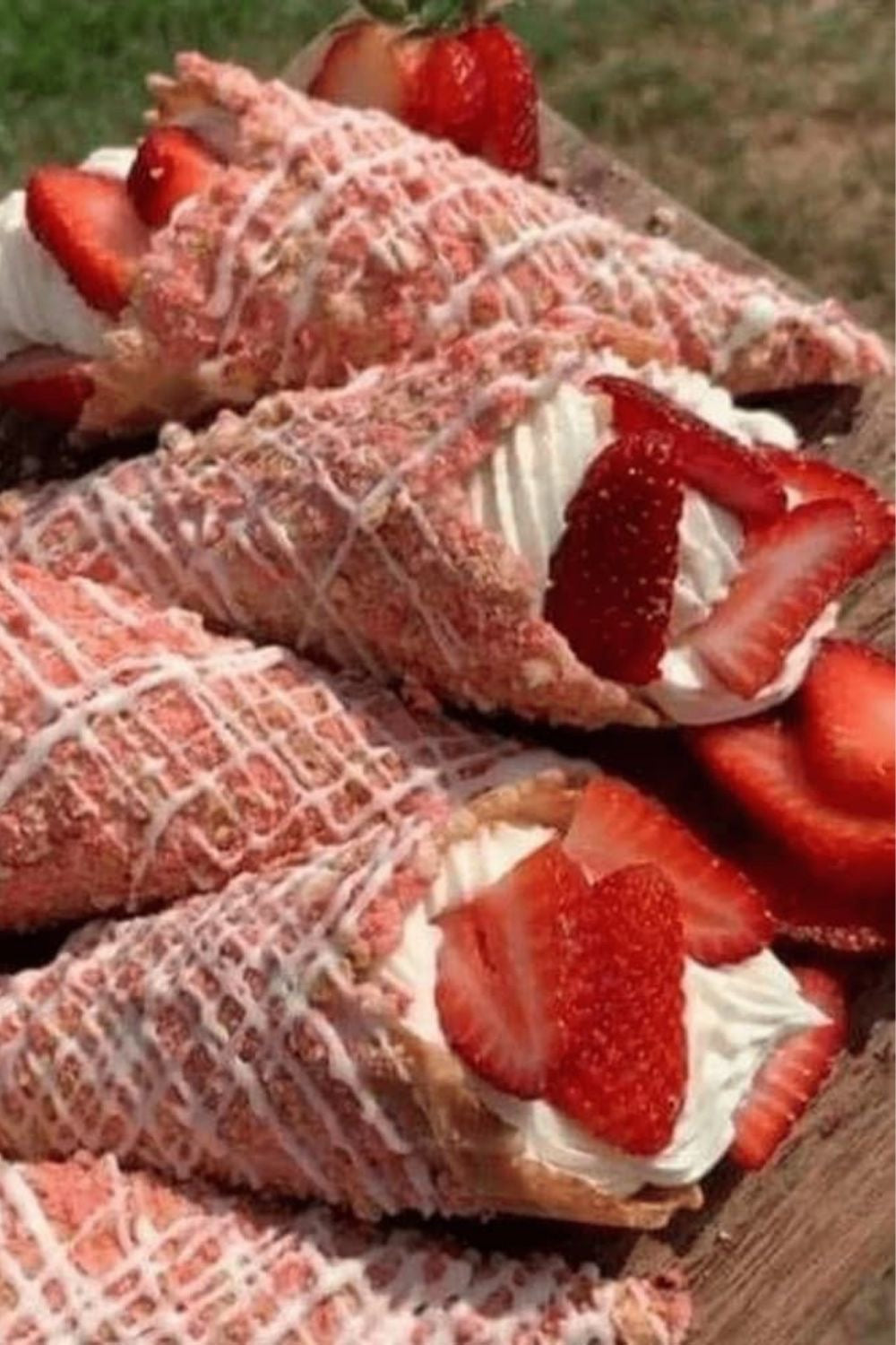 1 Strawberry Crunch Cone